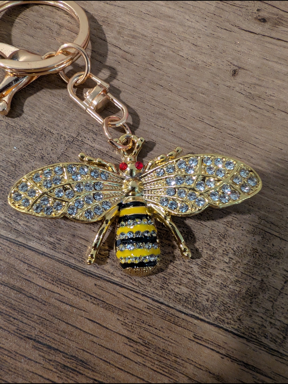 Bee Bundle with Burt's Bees Products and Much More - Picture 10 of 14